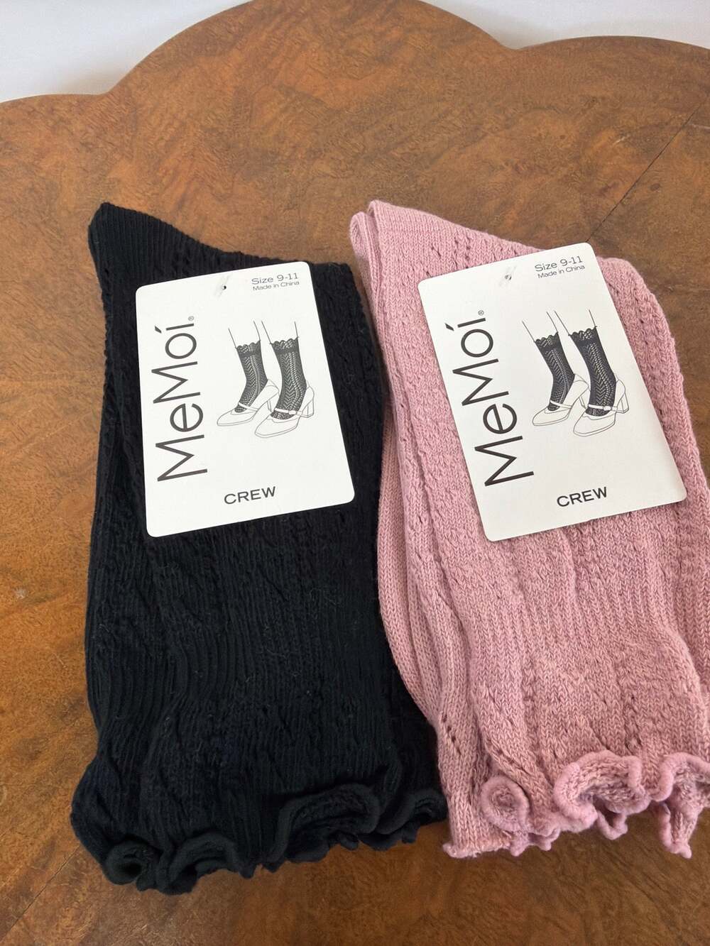 NWT MeMoi 2 Pack Womens Ruffle Pointelle Crew Socks Black Mauve Feminine 9-11
